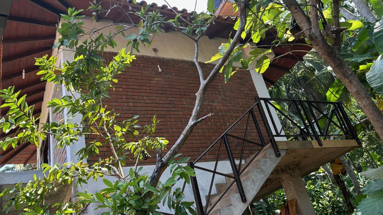Dosemo Cabana Induruwa Exterior photo